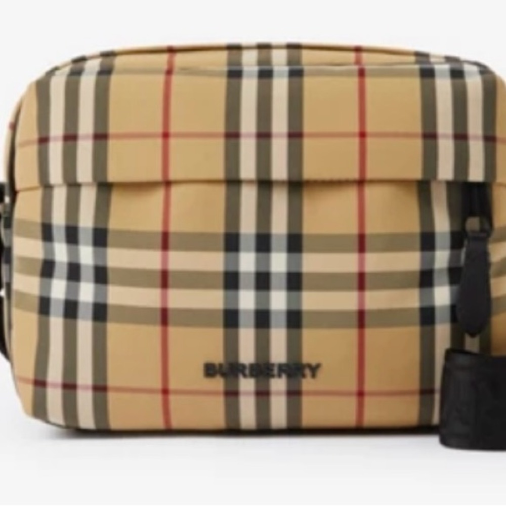 Burberry checked paddy bag